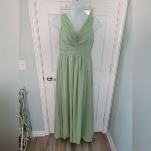 Formal gown Beautiful shade of green.